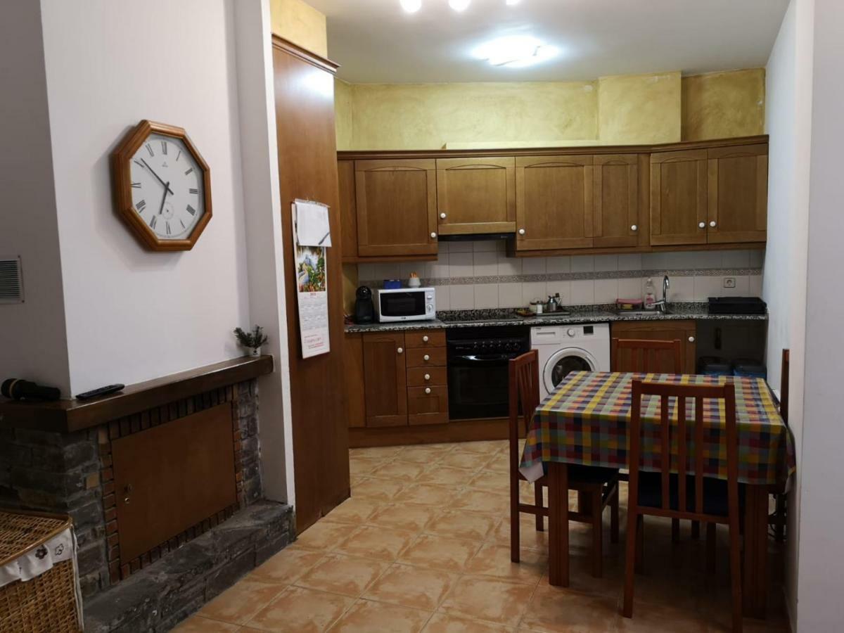Apartament De La Lali Roní 외부 사진